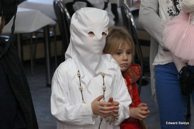 Dziecięcy karnawał w Wojnowicach (zdjęcia)