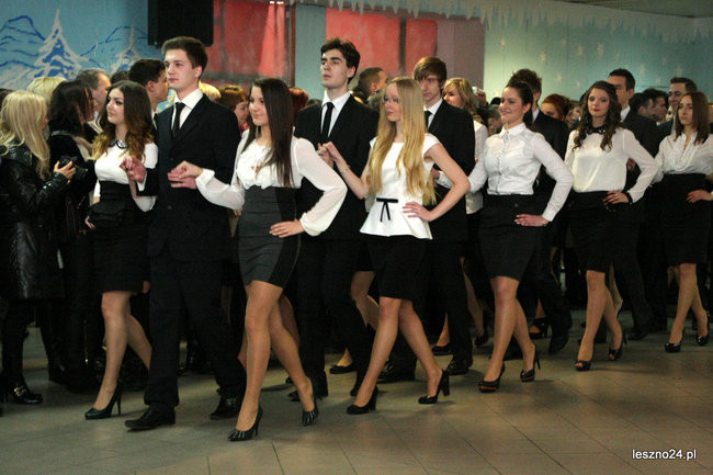 II LO bawi się u siebie (zdjęcia)