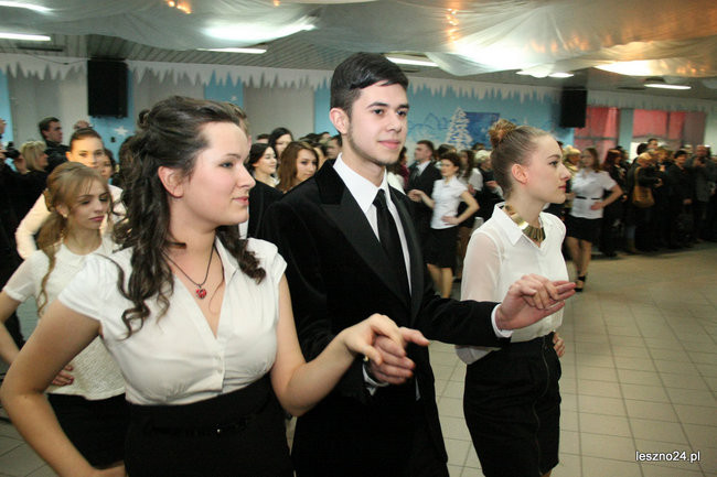 II LO bawi się u siebie (zdjęcia)