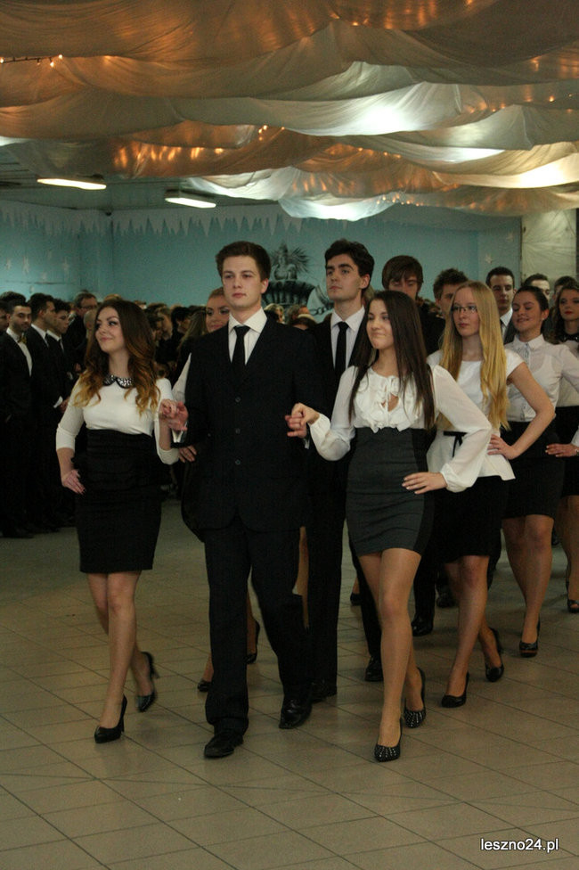 II LO bawi się u siebie (zdjęcia)