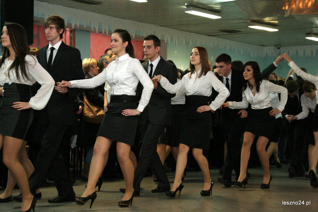 II LO bawi się u siebie (zdjęcia)