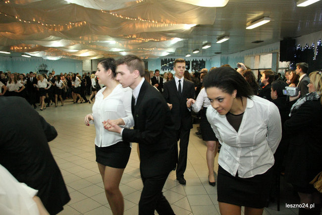 II LO bawi się u siebie (zdjęcia)