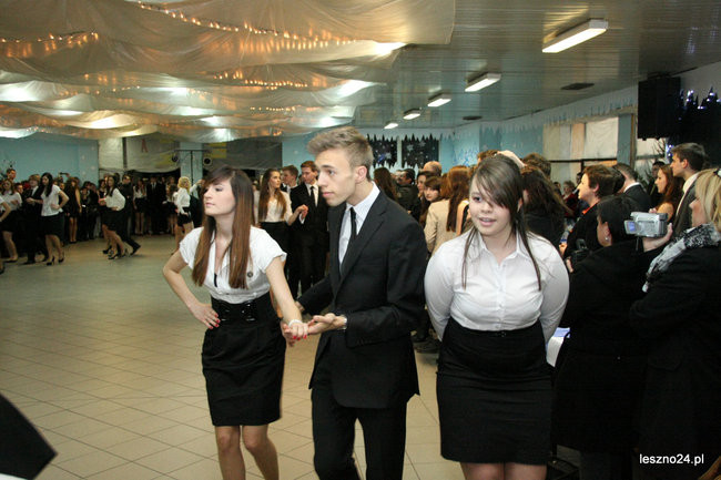 II LO bawi się u siebie (zdjęcia)