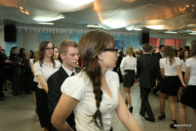 II LO bawi się u siebie (zdjęcia)