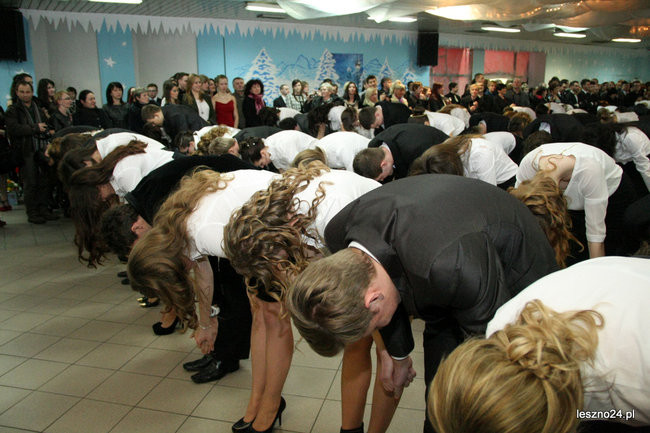 II LO bawi się u siebie (zdjęcia)