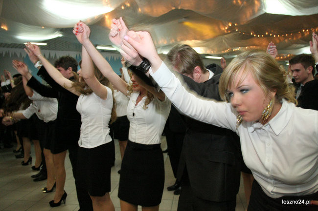 II LO bawi się u siebie (zdjęcia)