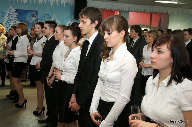 II LO bawi się u siebie (zdjęcia)