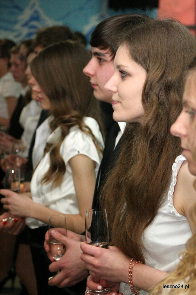 II LO bawi się u siebie (zdjęcia)