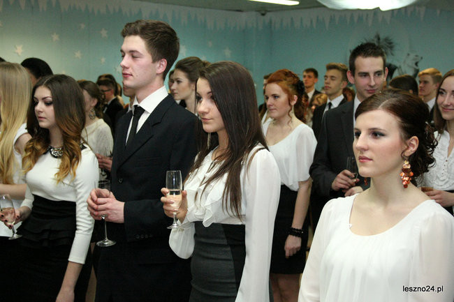 II LO bawi się u siebie (zdjęcia)