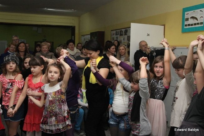 Dyskoteka młodego człowieka w SP 12 (zdjęcia)