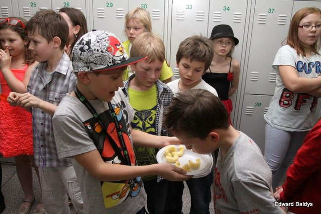 Dyskoteka młodego człowieka w SP 12 (zdjęcia)