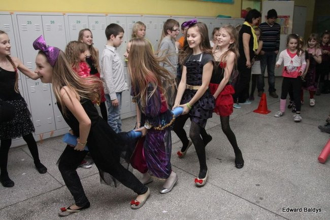 Dyskoteka młodego człowieka w SP 12 (zdjęcia)