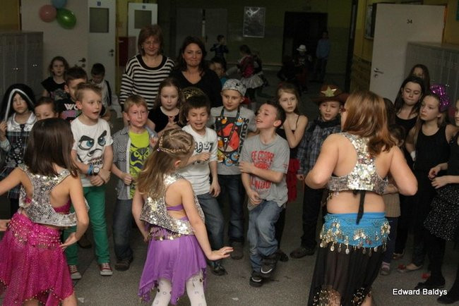 Dyskoteka młodego człowieka w SP 12 (zdjęcia)