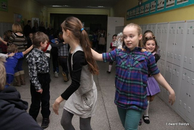 Dyskoteka młodego człowieka w SP 12 (zdjęcia)