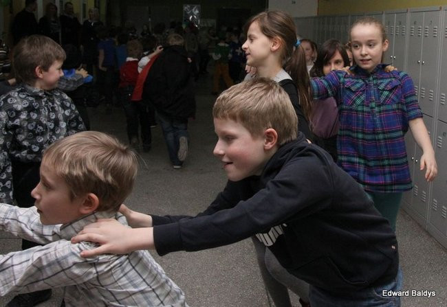 Dyskoteka młodego człowieka w SP 12 (zdjęcia)