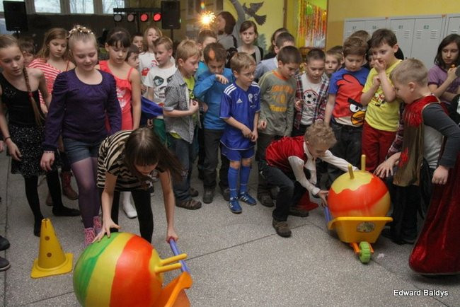 Dyskoteka młodego człowieka w SP 12 (zdjęcia)