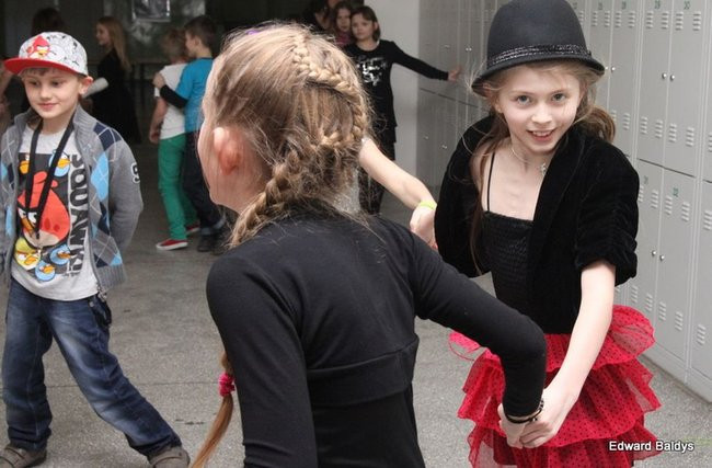 Dyskoteka młodego człowieka w SP 12 (zdjęcia)