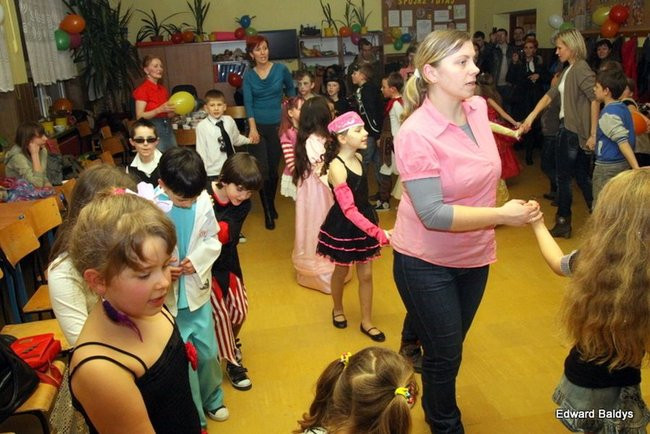 Dyskotekowe ostatki w SP nr 9 (zdjęcia)