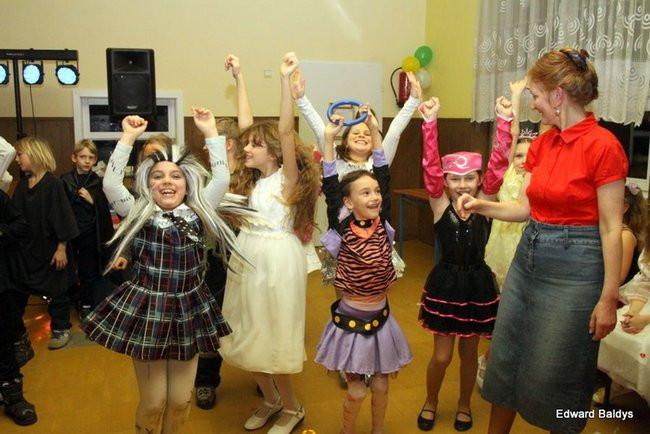 Dyskotekowe ostatki w SP nr 9 (zdjęcia)
