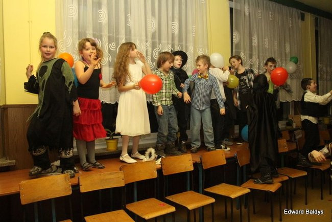 Dyskotekowe ostatki w SP nr 9 (zdjęcia)