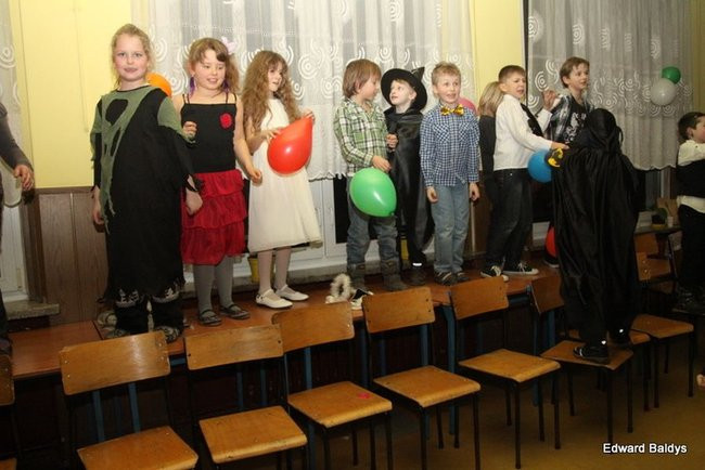 Dyskotekowe ostatki w SP nr 9 (zdjęcia)