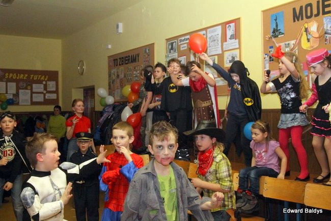 Dyskotekowe ostatki w SP nr 9 (zdjęcia)