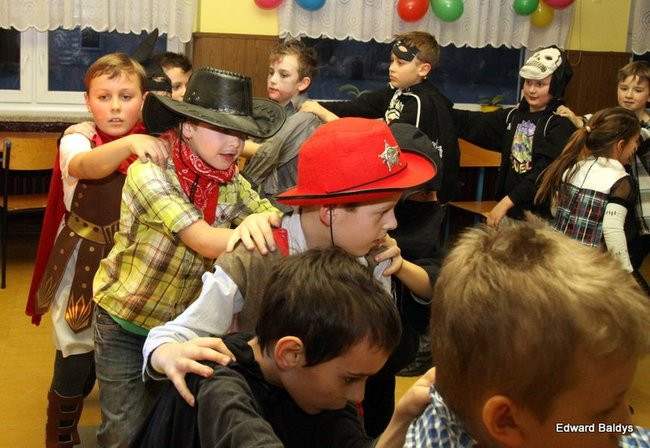 Dyskotekowe ostatki w SP nr 9 (zdjęcia)