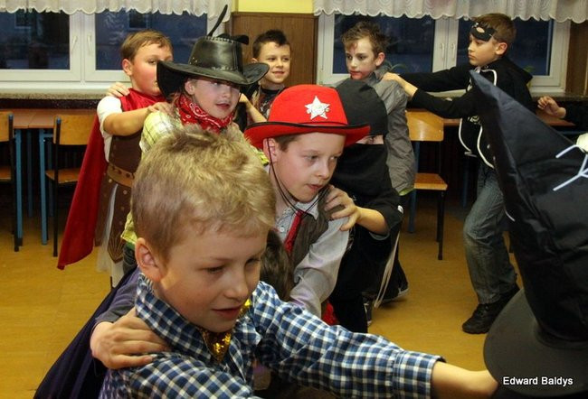 Dyskotekowe ostatki w SP nr 9 (zdjęcia)