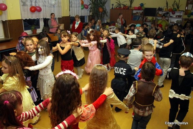 Dyskotekowe ostatki w SP nr 9 (zdjęcia)