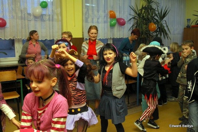Dyskotekowe ostatki w SP nr 9 (zdjęcia)