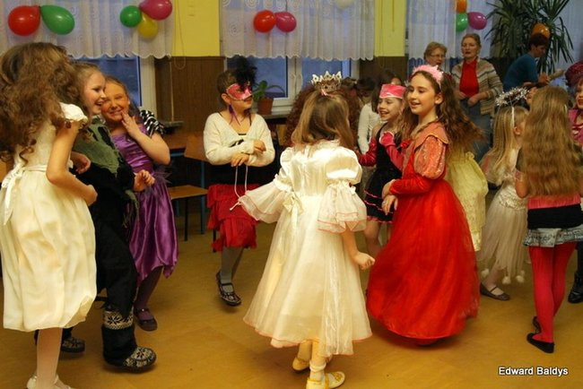 Dyskotekowe ostatki w SP nr 9 (zdjęcia)