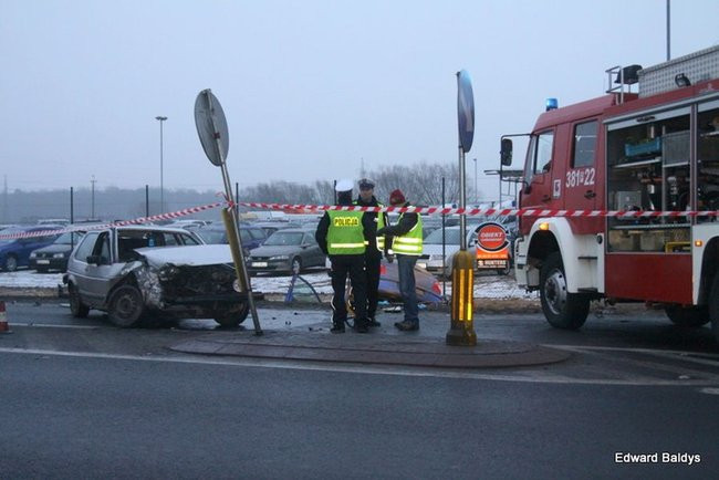 Czołowe zderzenia volkswagenów. Są ofiary (zdjęcia)