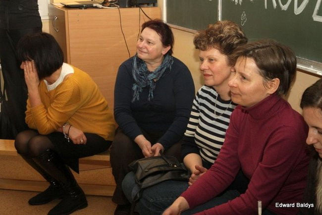 Miś Eryk na drodze (zdjęcia)