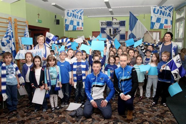 Żużlowcy w przedszkolu Elżbietanek (zdjęcia)