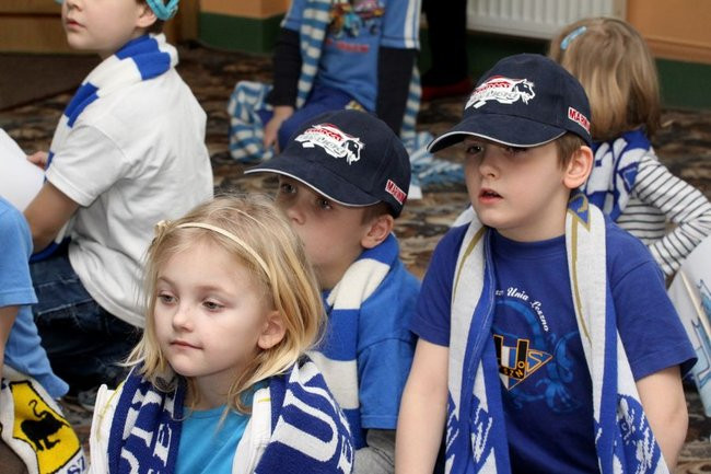 Żużlowcy w przedszkolu Elżbietanek (zdjęcia)