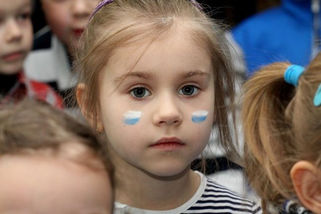 Żużlowcy w przedszkolu Elżbietanek (zdjęcia)