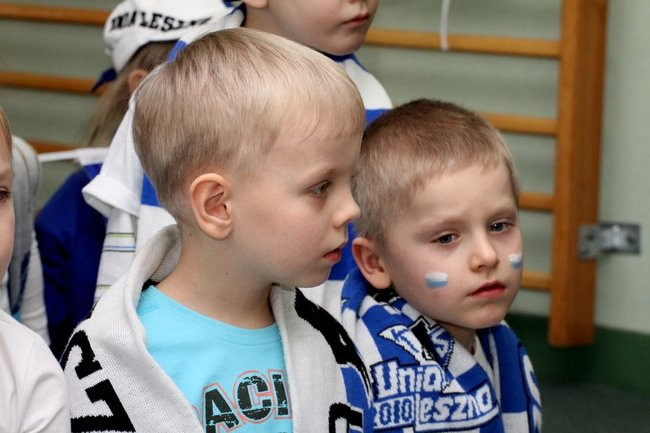 Żużlowcy w przedszkolu Elżbietanek (zdjęcia)