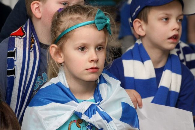 Żużlowcy w przedszkolu Elżbietanek (zdjęcia)