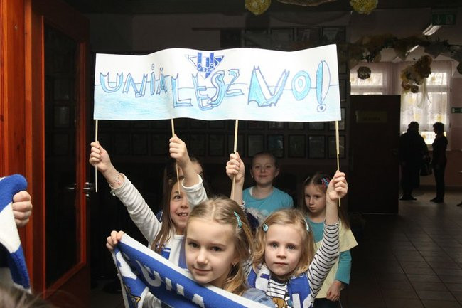 Żużlowcy w przedszkolu Elżbietanek (zdjęcia)