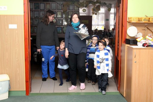 Żużlowcy w przedszkolu Elżbietanek (zdjęcia)