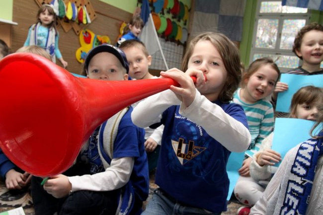 Żużlowcy w przedszkolu Elżbietanek (zdjęcia)