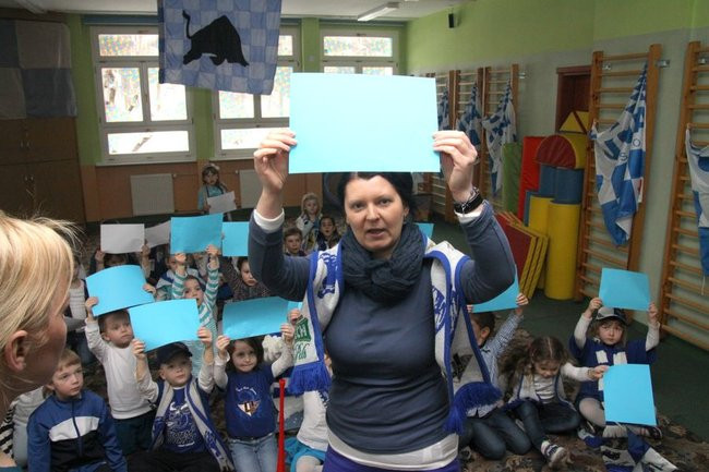 Żużlowcy w przedszkolu Elżbietanek (zdjęcia)