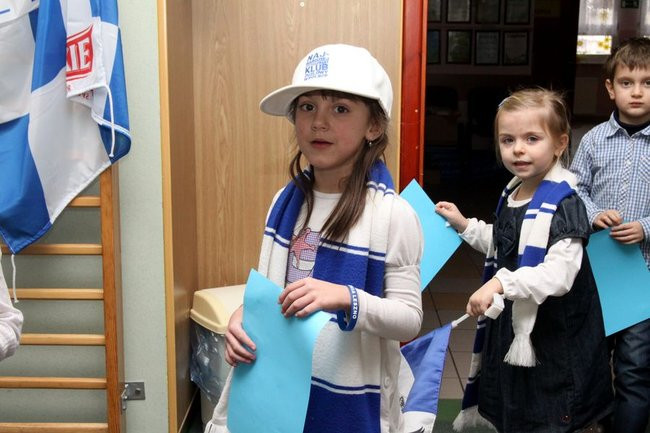 Żużlowcy w przedszkolu Elżbietanek (zdjęcia)