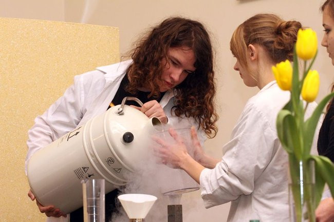 Noc Naukowców w I LO (zdjęcia)