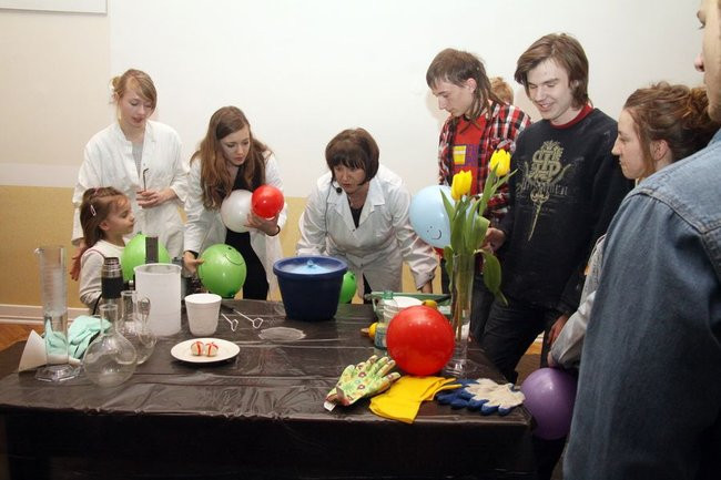 Noc Naukowców w I LO (zdjęcia)