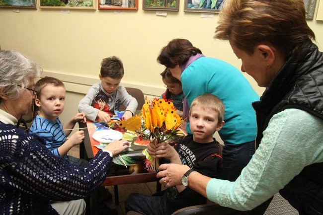 Łączenie Pokoleń  w klubie Obok (zdjecia)
