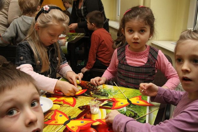 Łączenie Pokoleń  w klubie Obok (zdjecia)