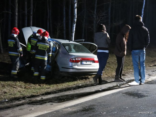 Wypadek przy zjeździe do Rydzyny. Wśród rannych dwoje dzieci (zdjęcia i wideo)