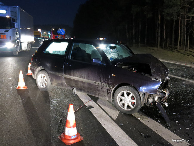Wypadek przy zjeździe do Rydzyny. Wśród rannych dwoje dzieci (zdjęcia i wideo)