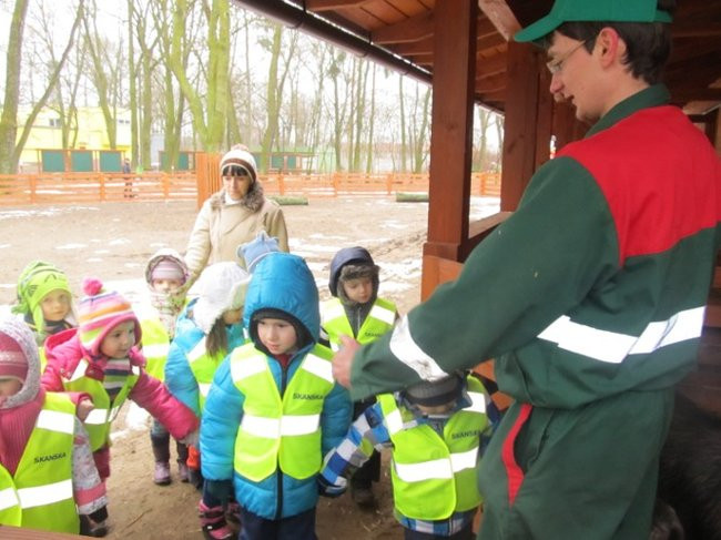 Przedszkolaki w mini-ZOO